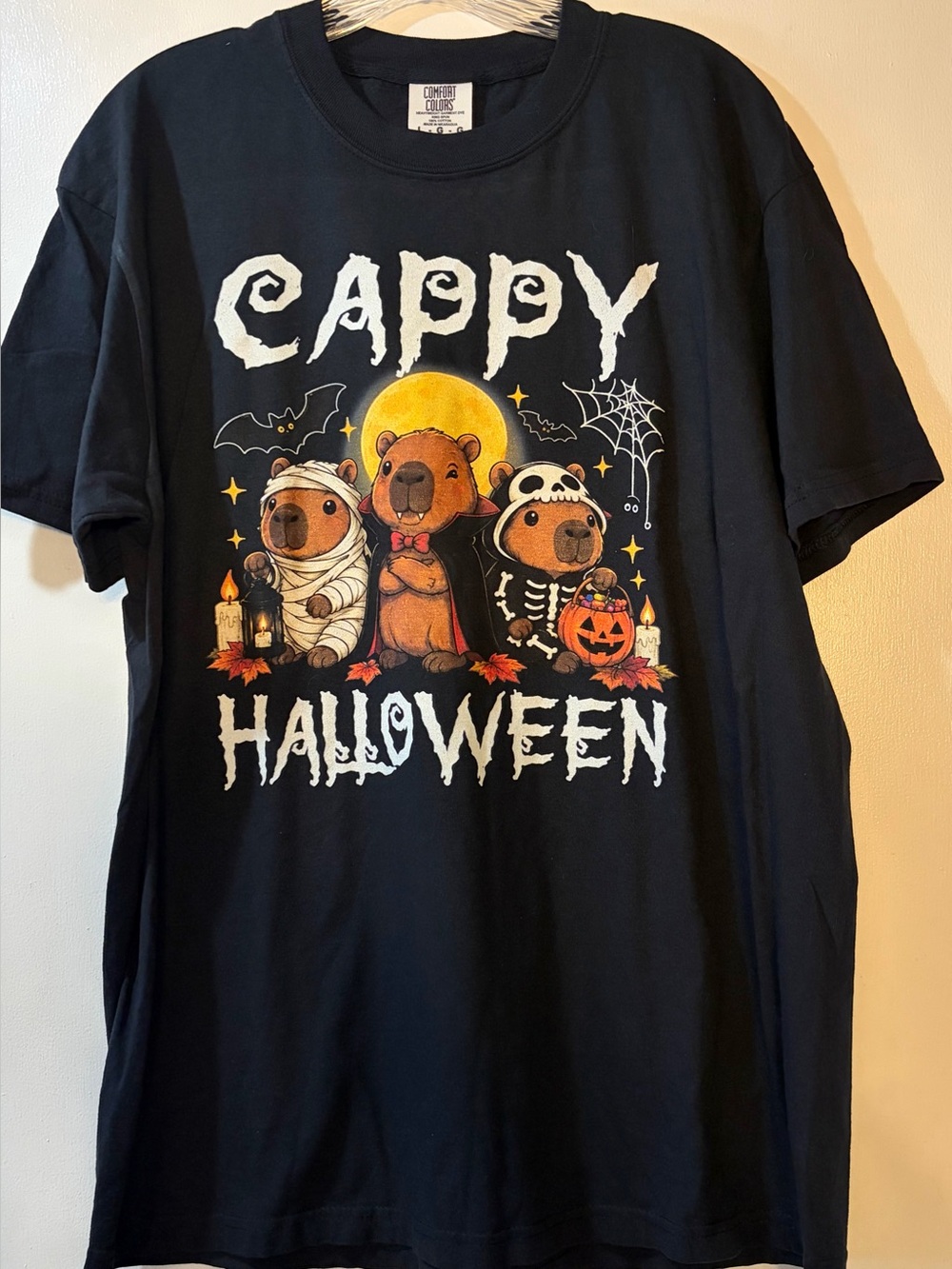 Comfort Colors Capybara Halloween Graphic T-Shirt Adult Size Large